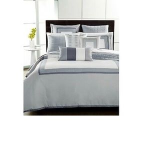 Hotel Collection Twin Comforter, Wrinkle…